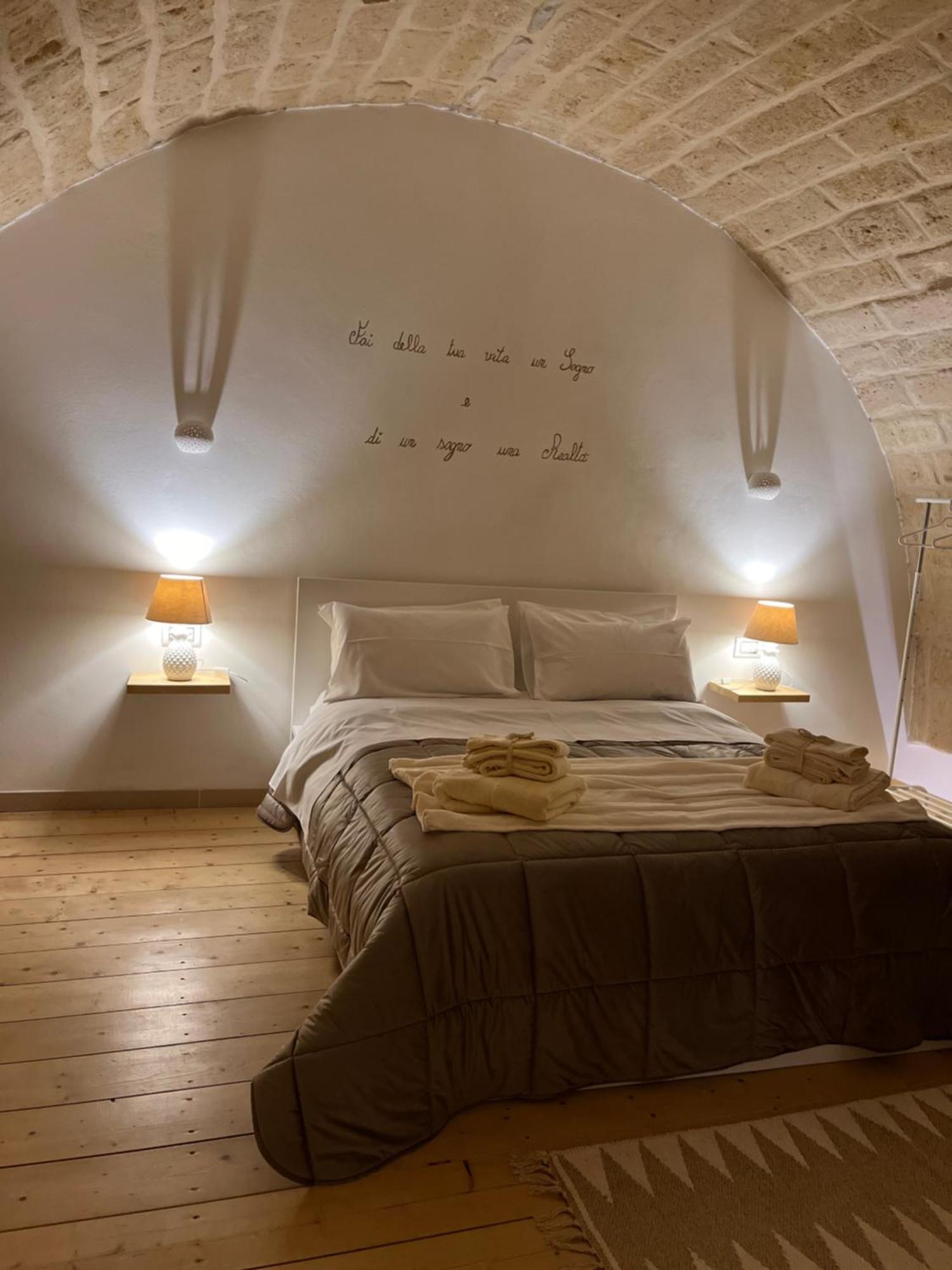 Epoca Suite House Trani Exterior foto