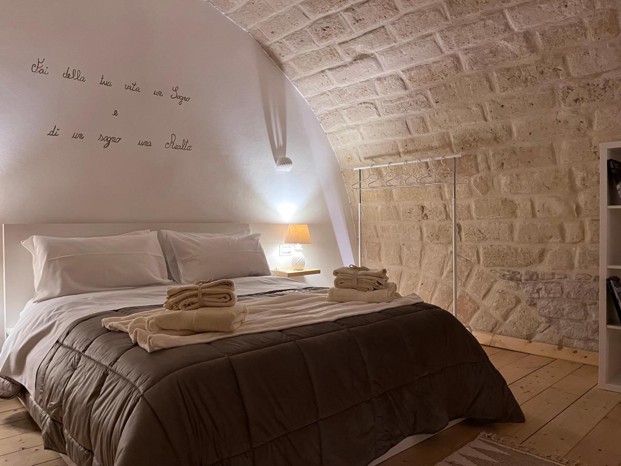 Epoca Suite House Trani Exterior foto